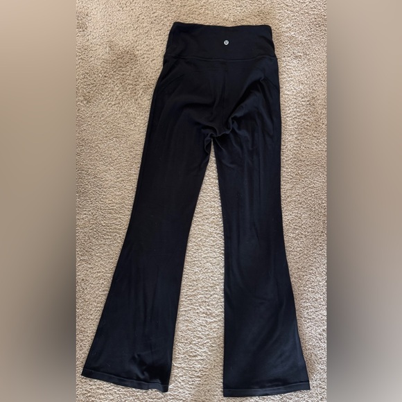 Lululemon High-rise Flare Pants - Picture 3 of 3